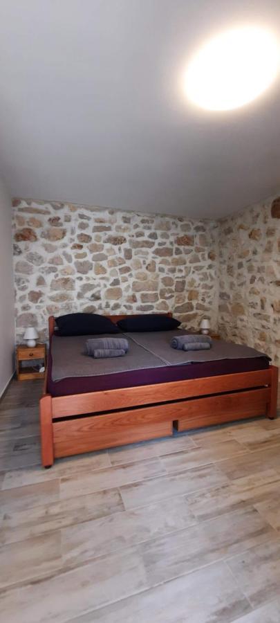 Apartments Mliko I Palenta Ražanac Exterior foto