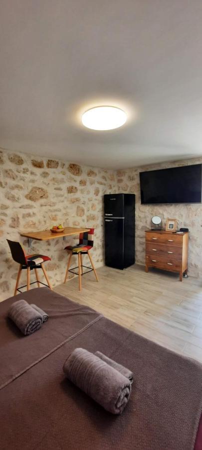 Apartments Mliko I Palenta Ražanac Exterior foto